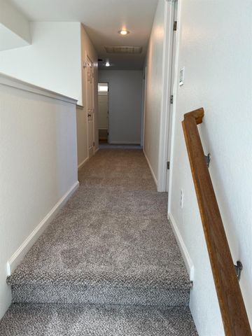 1808 N Rancho Encantado Ct, Modesto, CA 95358