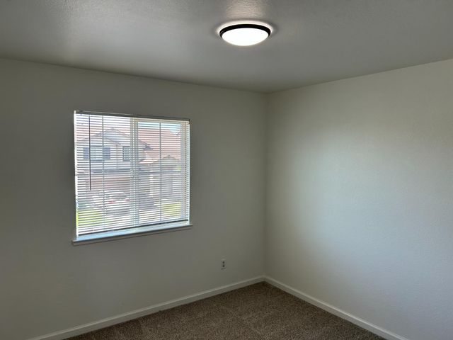 1808 N Rancho Encantado Ct, Modesto, CA 95358