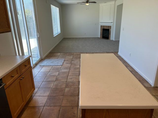 1808 N Rancho Encantado Ct, Modesto, CA 95358