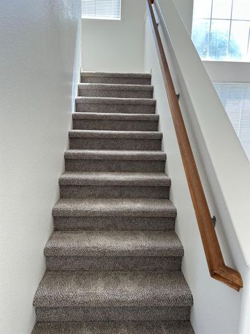 1808 N Rancho Encantado Ct, Modesto, CA 95358