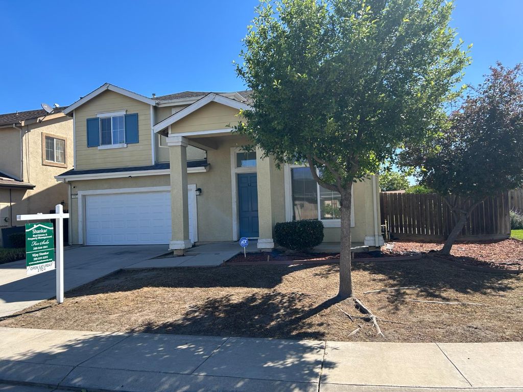1808 N Rancho Encantado Ct, Modesto, CA 95358