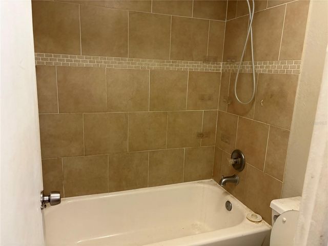 524 WYNNWOOD DRIVE, Brandon, FL 33511