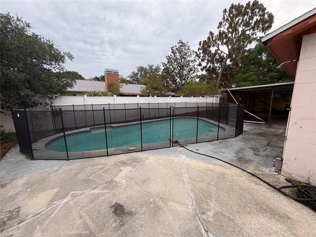 524 WYNNWOOD DRIVE, Brandon, FL 33511