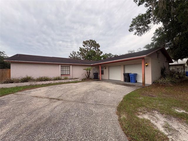 524 WYNNWOOD DRIVE, Brandon, FL 33511