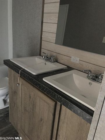 9448 Pinewood Avenue, Elberta, AL 36530