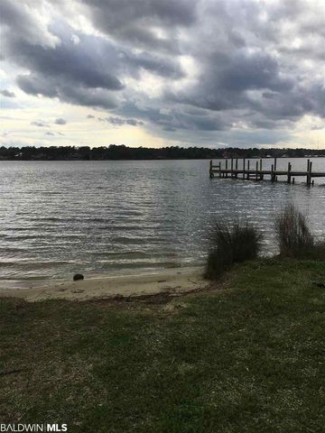 9448 Pinewood Avenue, Elberta, AL 36530