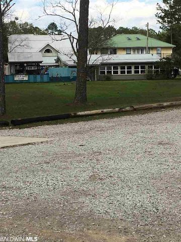 9448 Pinewood Avenue, Elberta, AL 36530