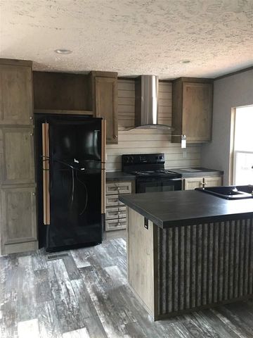 9448 Pinewood Avenue, Elberta, AL 36530