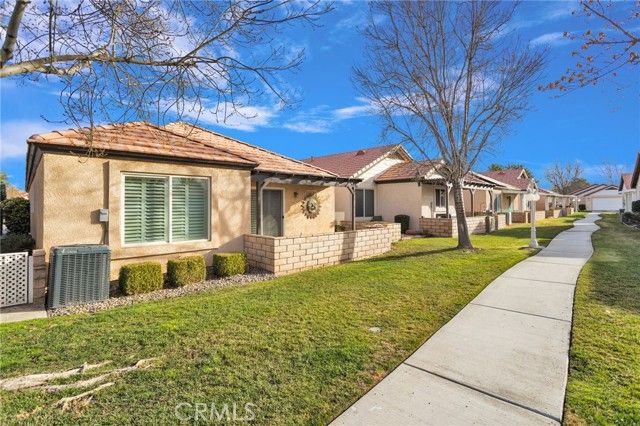 19055 Stoddard, Apple Valley, CA 92308