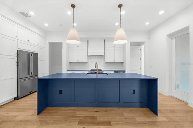 2135 DATURA STREET, Sarasota, FL 34239