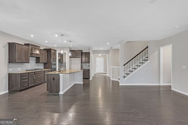 3085 Alcazar Drive SW, Lilburn, GA 30047