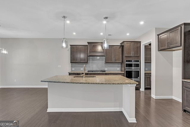 3085 Alcazar Drive SW, Lilburn, GA 30047