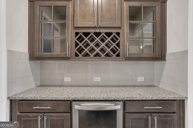 3085 Alcazar Drive SW, Lilburn, GA 30047