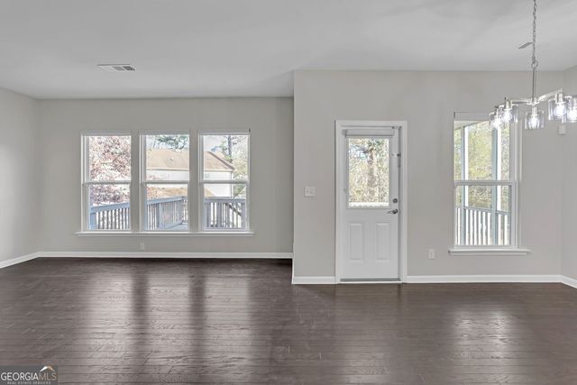 3085 Alcazar Drive SW, Lilburn, GA 30047