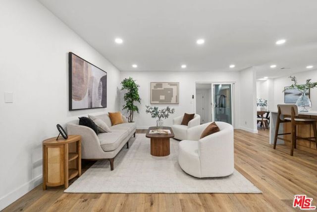 15358 Gault Street, Van Nuys, CA 91406