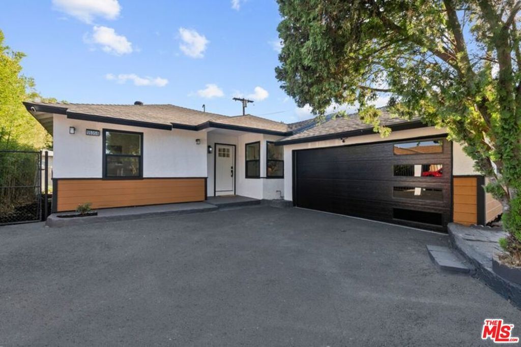 15358 Gault Street, Van Nuys, CA 91406
