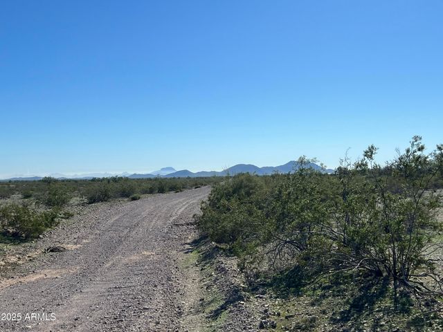 411th Ave S Northern Avenue -, Tonopah, AZ 85354