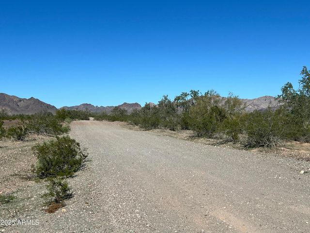 411th Ave S Northern Avenue -, Tonopah, AZ 85354