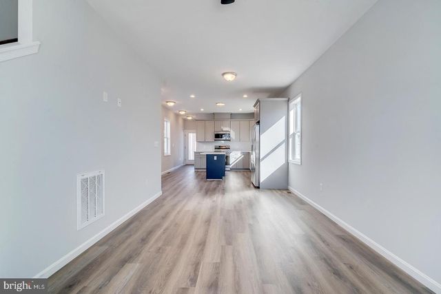 209 N NEW ST, Dover, DE 19904