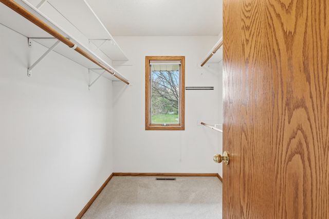11215 Kenora Way, Lakeville, MN 55044