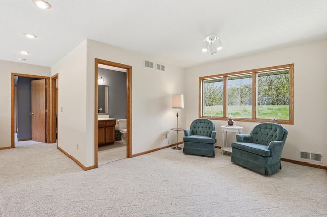 11215 Kenora Way, Lakeville, MN 55044