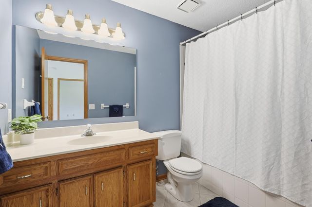 11215 Kenora Way, Lakeville, MN 55044