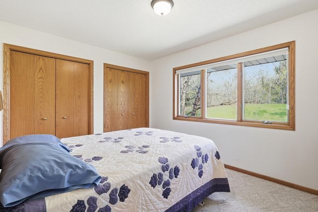 11215 Kenora Way, Lakeville, MN 55044
