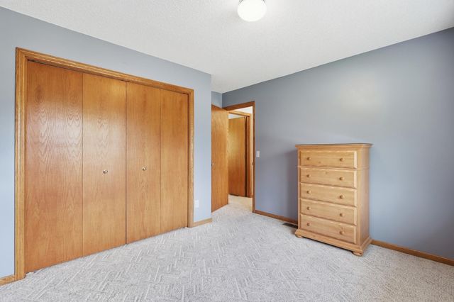 11215 Kenora Way, Lakeville, MN 55044