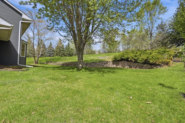 11215 Kenora Way, Lakeville, MN 55044