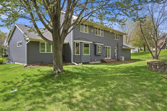 11215 Kenora Way, Lakeville, MN 55044
