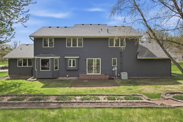 11215 Kenora Way, Lakeville, MN 55044