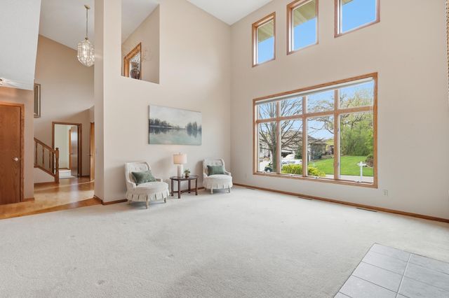 11215 Kenora Way, Lakeville, MN 55044