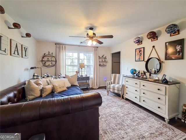 2295 Hemrick Road, Cumming, GA 30041