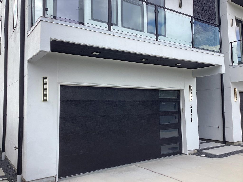 3118 Clay Street, Houston, TX 77003