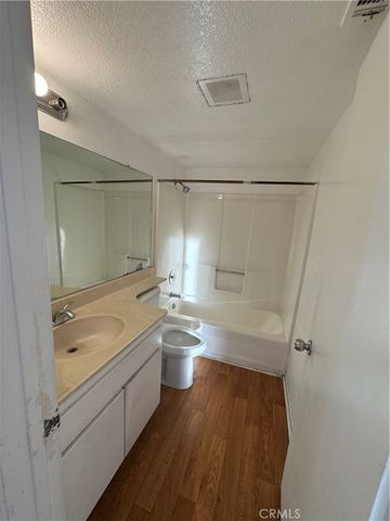 220 E Grant 72, Santa Maria, CA 93454