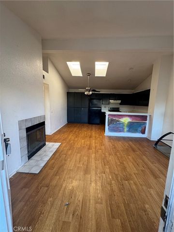 220 E Grant 72, Santa Maria, CA 93454