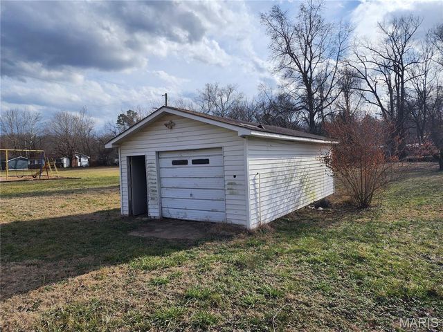 429 E Fir Street, Piedmont, MO 63957