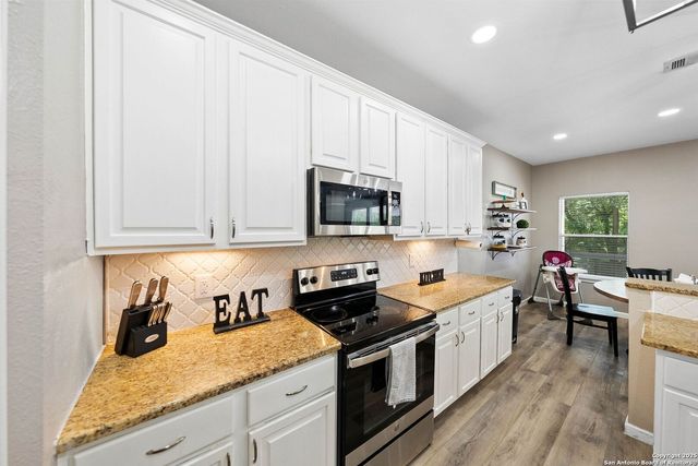 7302 Carriage Bay, San Antonio, TX 78249