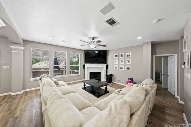 7302 Carriage Bay, San Antonio, TX 78249