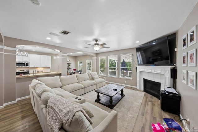 7302 Carriage Bay, San Antonio, TX 78249