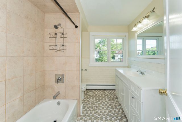 798 Farmington Avenue 2nd Floor, West Hartford, CT 06119