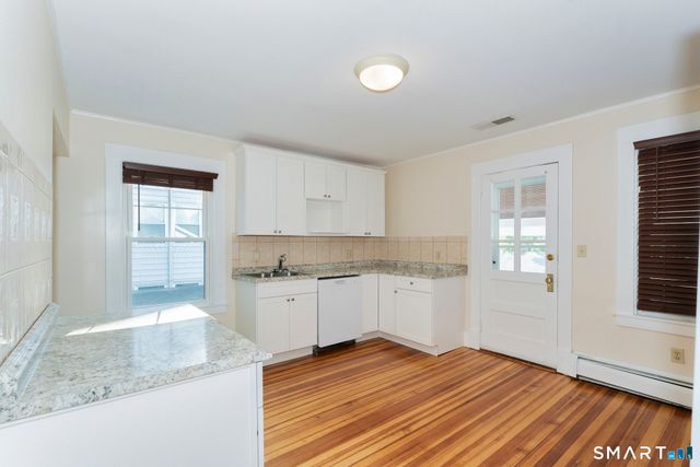 798 Farmington Avenue 2nd Floor, West Hartford, CT 06119