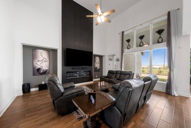 5025 Steady Breeze, Katy, TX 77493