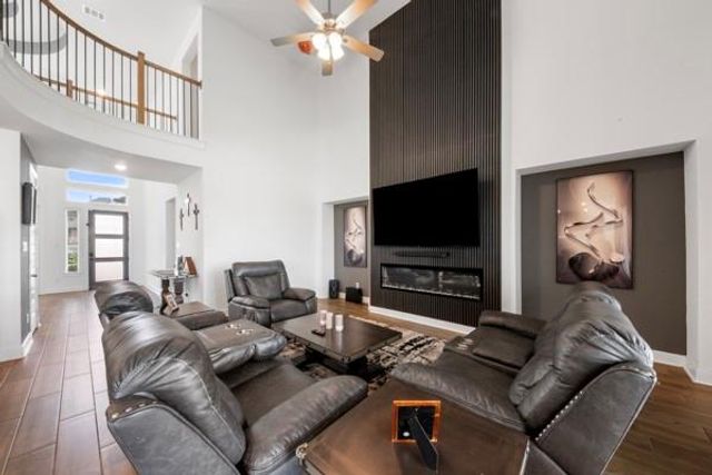 5025 Steady Breeze, Katy, TX 77493