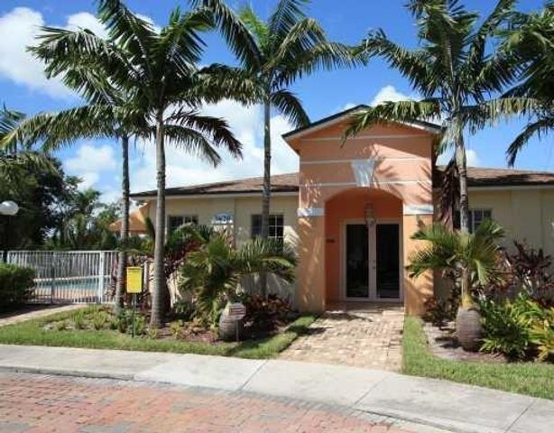 3640 N 56th Avenue 401, Hollywood, FL 33021