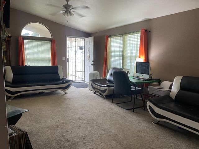 233 Wilbur Ave, Yuba City, CA 95991