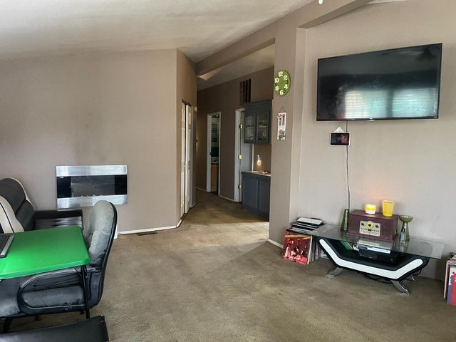 233 Wilbur Ave, Yuba City, CA 95991