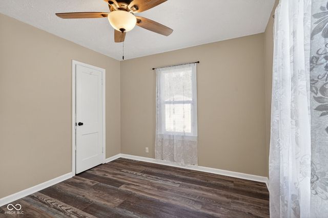 132 S 7th Avenue S, Beech Grove, IN 46107