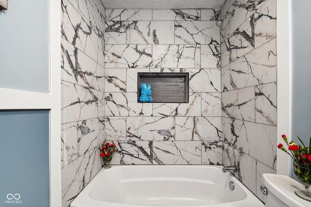 132 S 7th Avenue S, Beech Grove, IN 46107