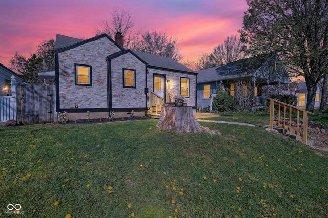 132 S 7th Avenue S, Beech Grove, IN 46107